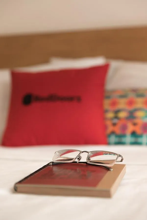 Reddoorz Hoang Minh Hotel Ho Chi Minh City Vietnam